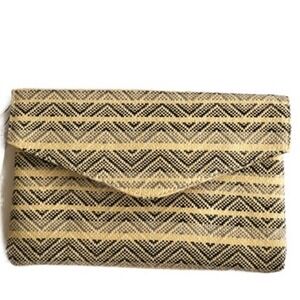 NEW Straw Clutch
